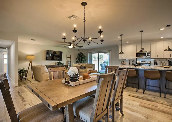 Putting Green, Community Perks: Sun West * Sun City West