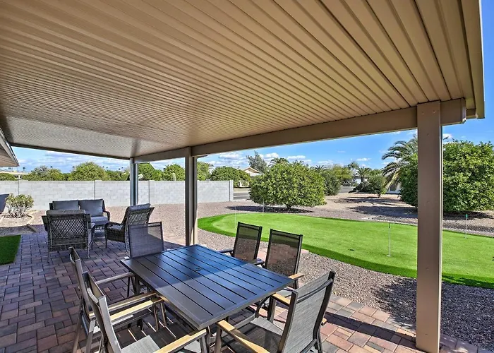 Putting Green, Community Perks: Sun West Sun City West